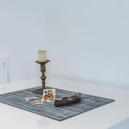 Ujakovic Apartament *