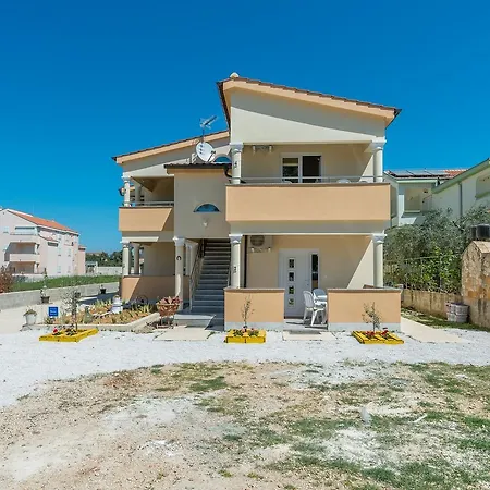 Apartament Ujakovic *