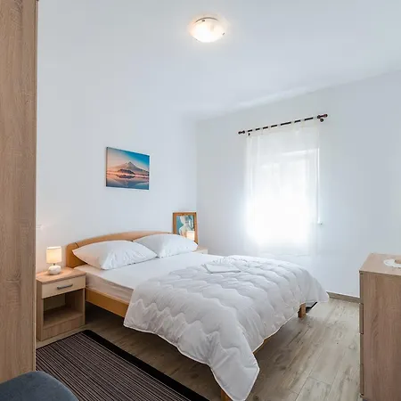 Apartament Ujakovic *